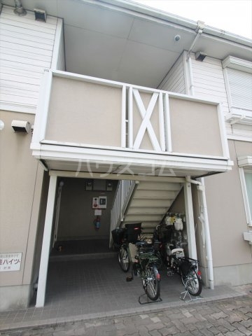 22/30 エントランス