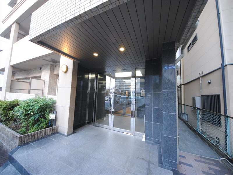 20/25 エントランス