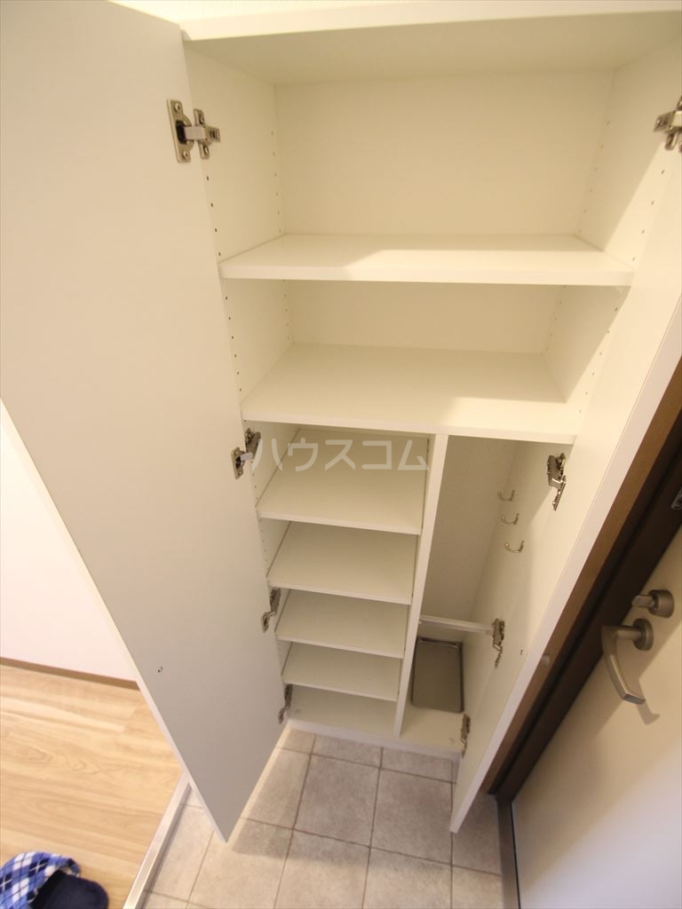 収納