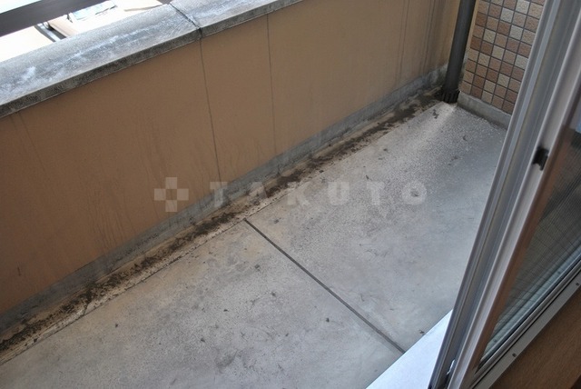 13/23 バルコニー