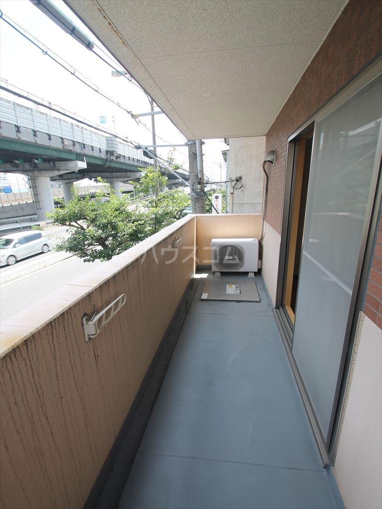 23/30 バルコニー