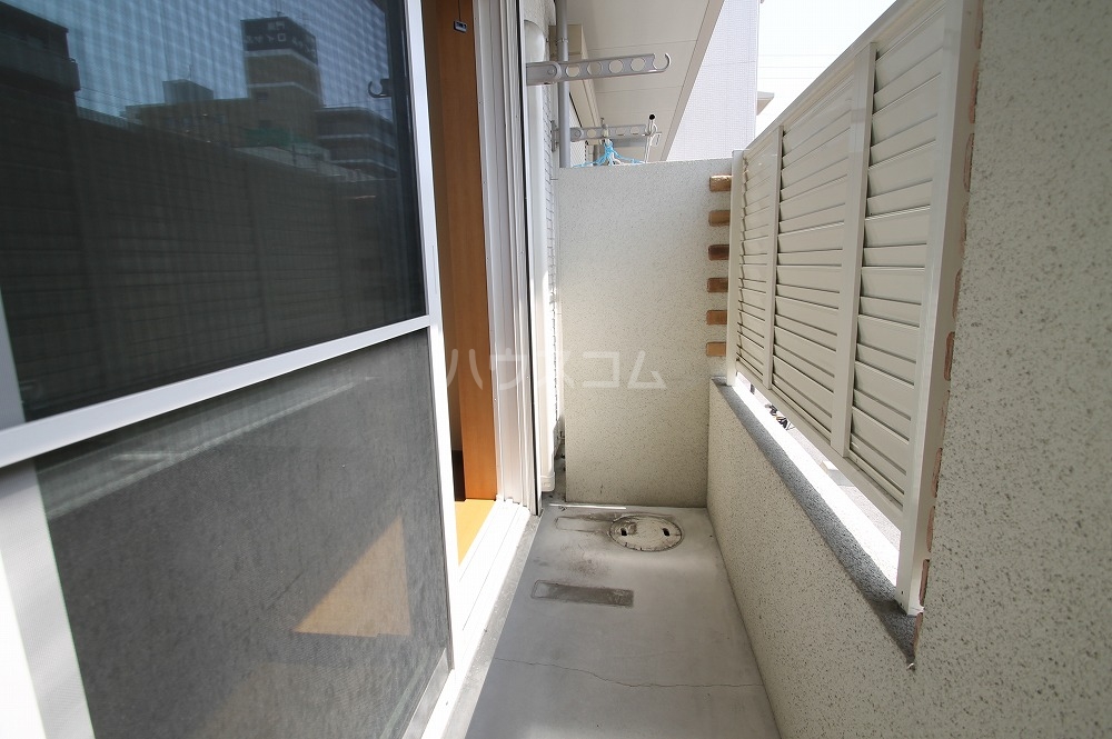 25/30 バルコニー