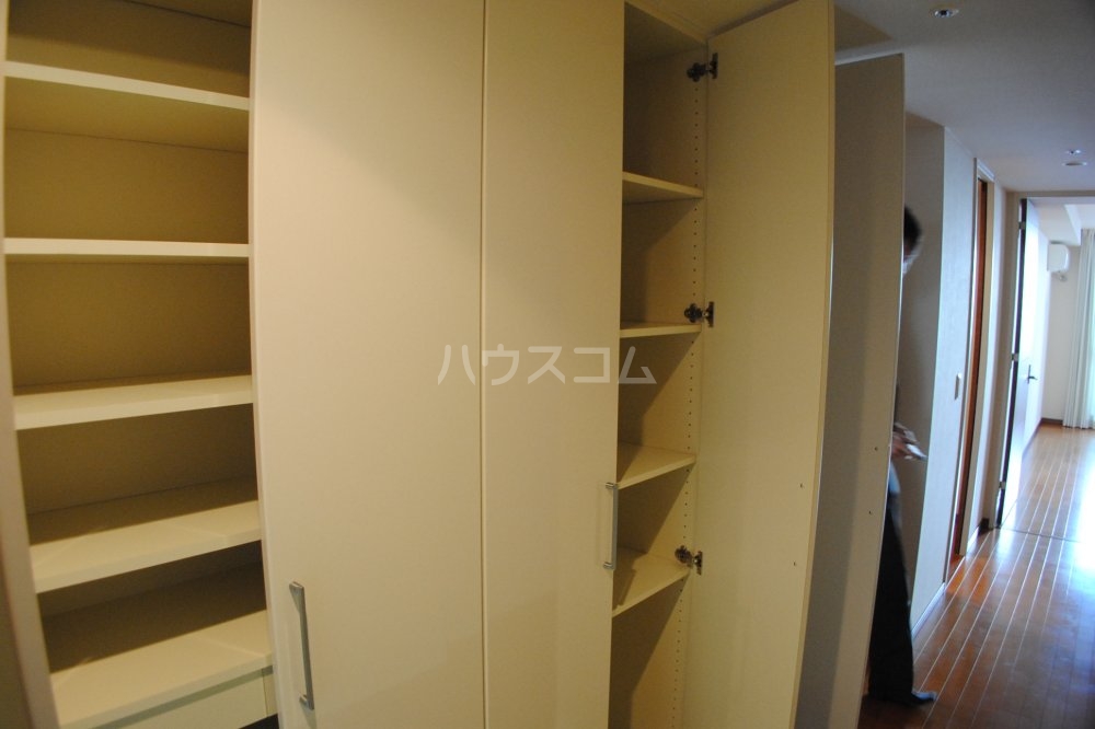 13/30 玄関