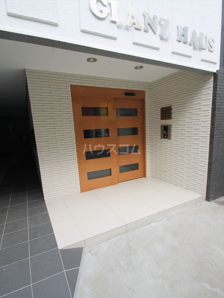 29/30 エントランス