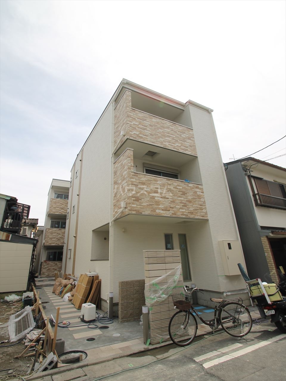 2/30 外観