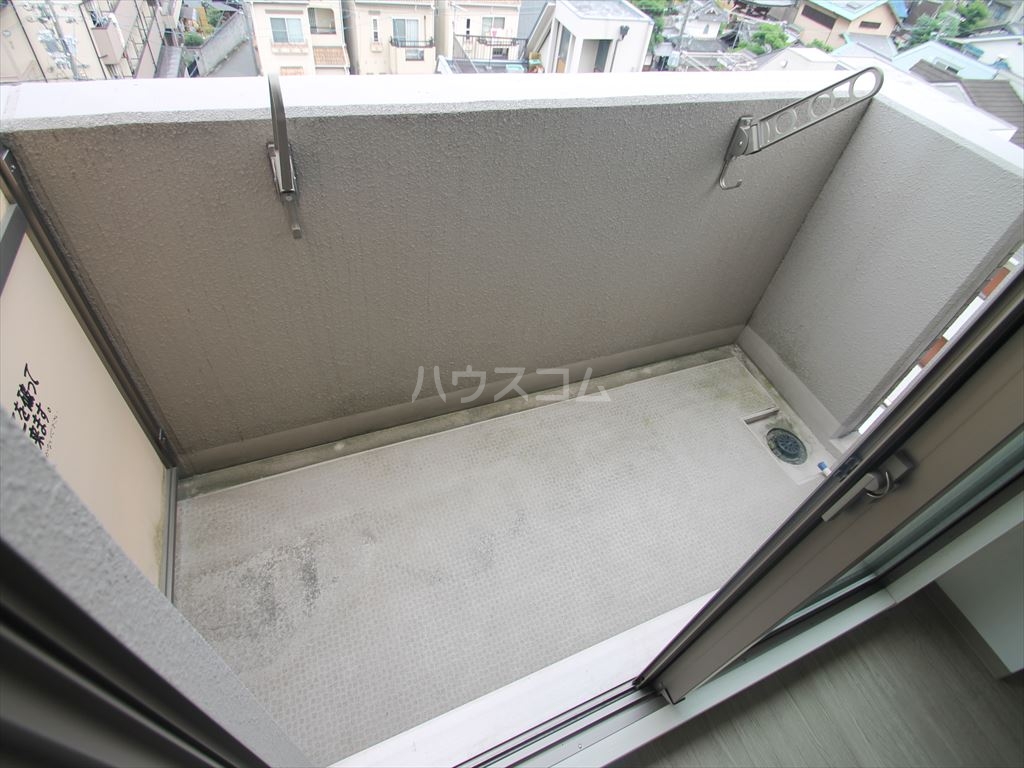 23/30 バルコニー