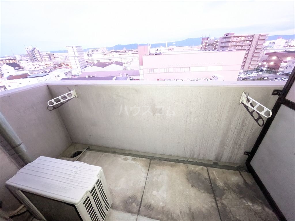 16/27 バルコニー