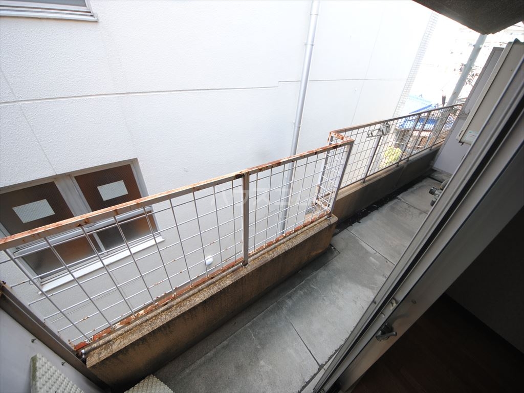 21/30 バルコニー