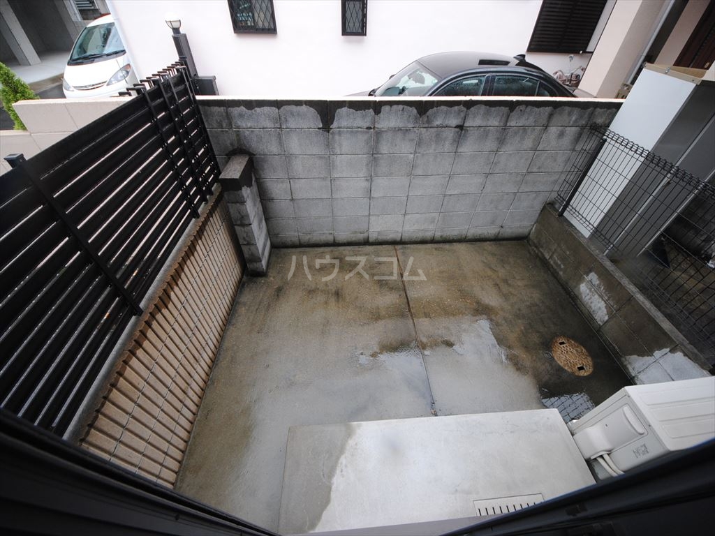 17/27 バルコニー