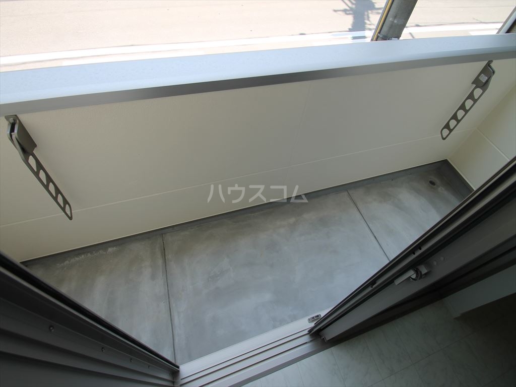 23/30 バルコニー