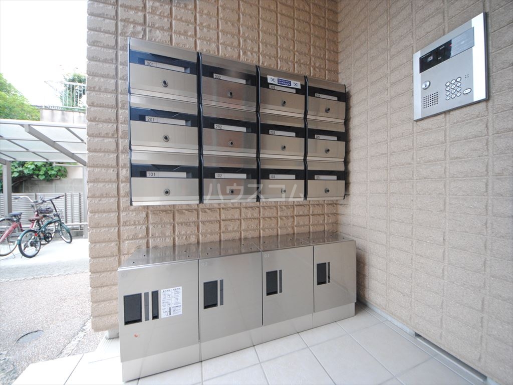 3/6 エントランス