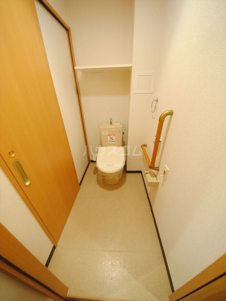 20/30 トイレ