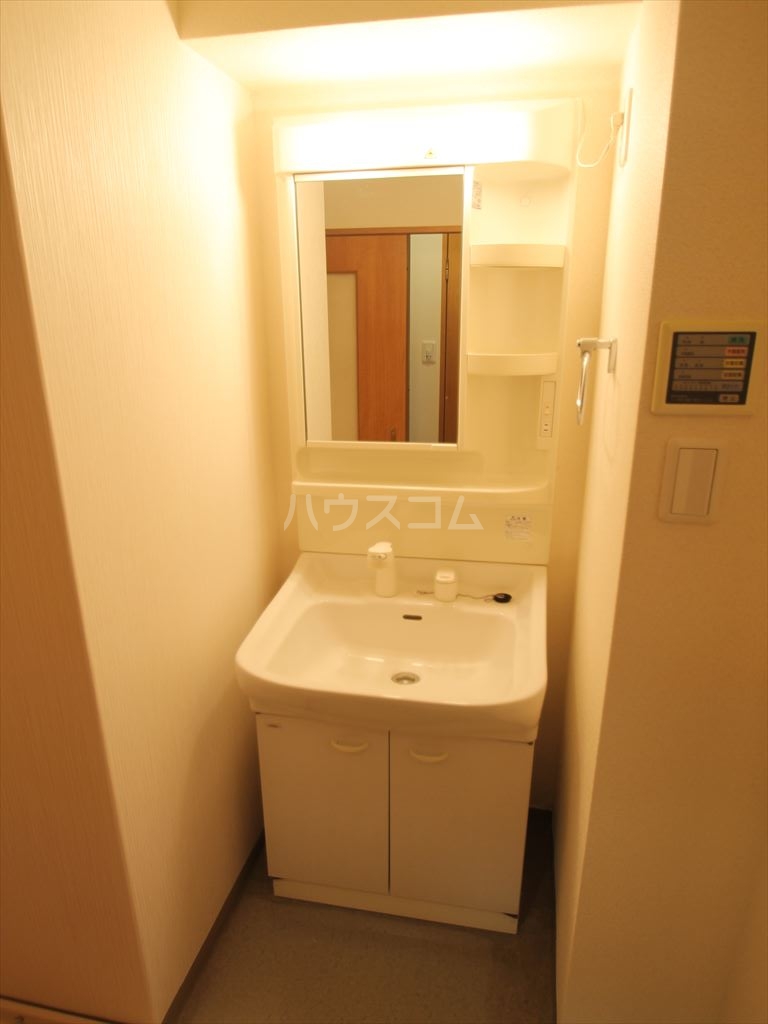 18/30 洗面