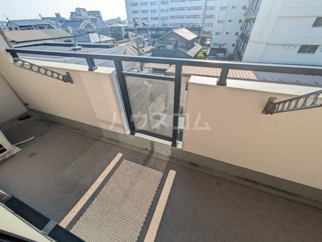 21/30 バルコニー