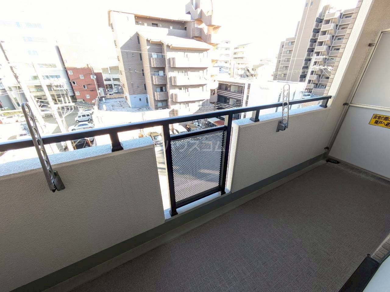 21/30 バルコニー