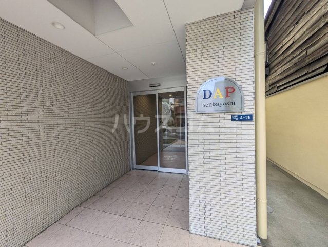 3/7 エントランス