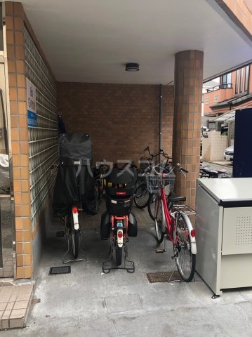 16/22 エントランス