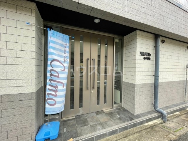 2/5 エントランス