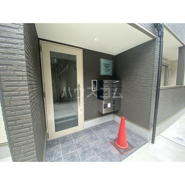 15/26 エントランス