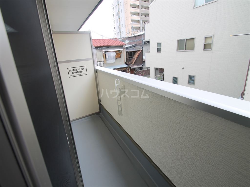 19/30 バルコニー