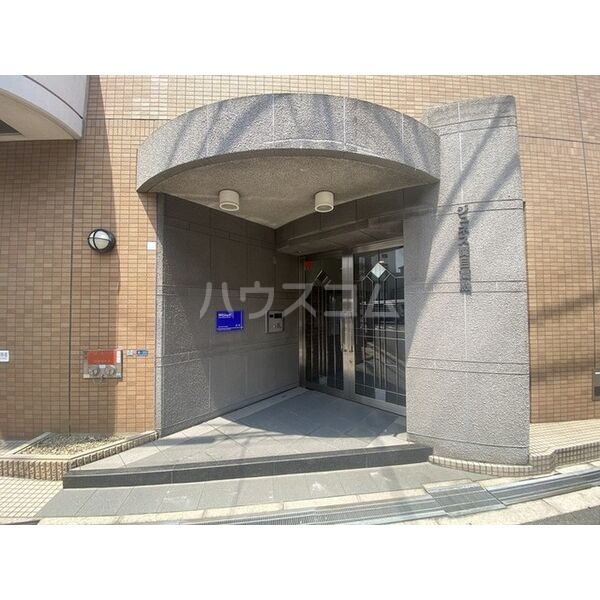 14/21 エントランス