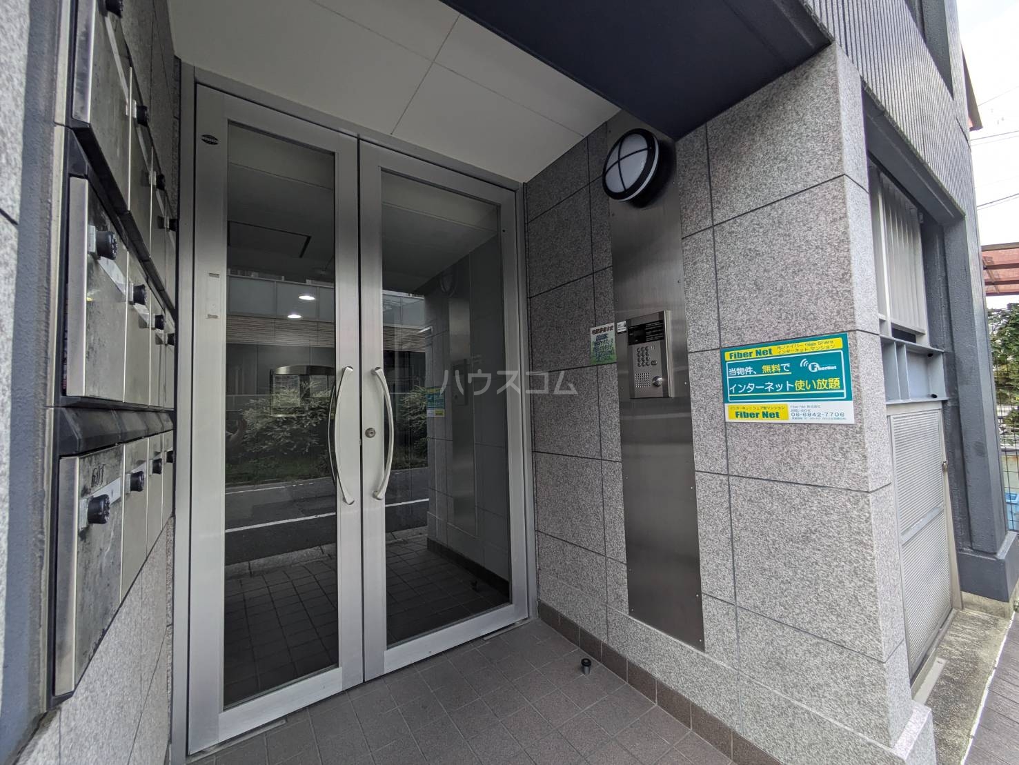 29/30 エントランス