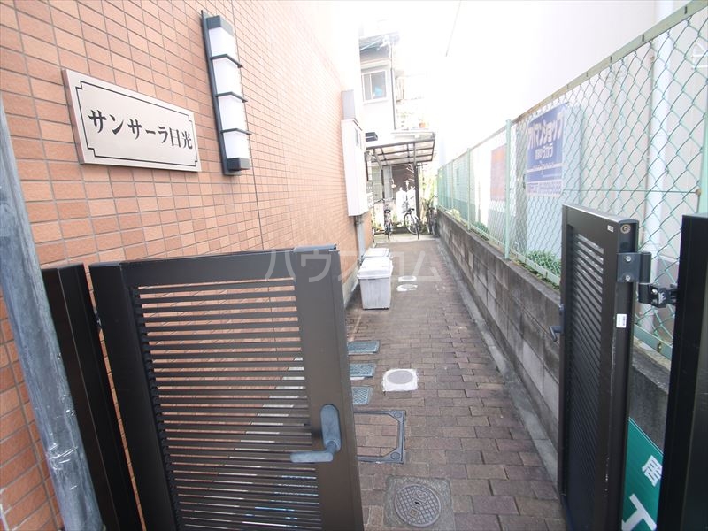 29/30 エントランス