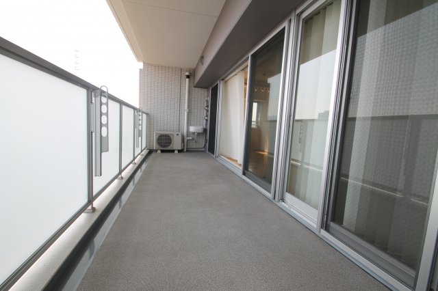 21/30 バルコニー