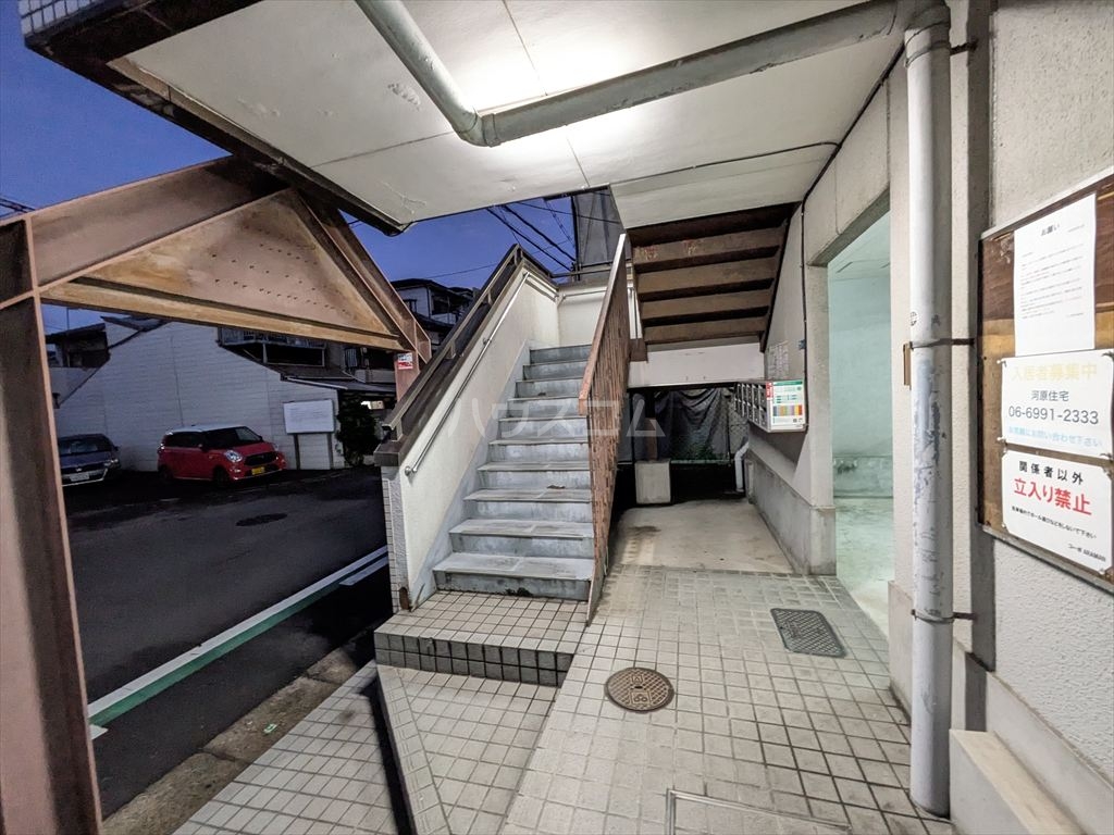 3/4 エントランス