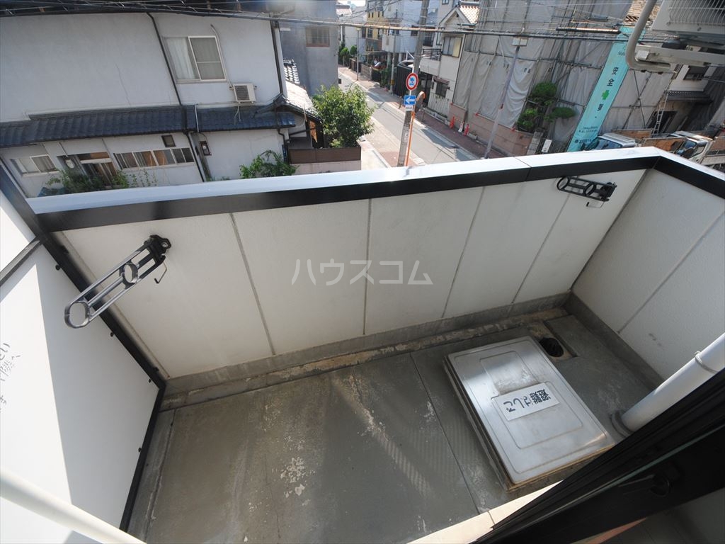 19/28 バルコニー