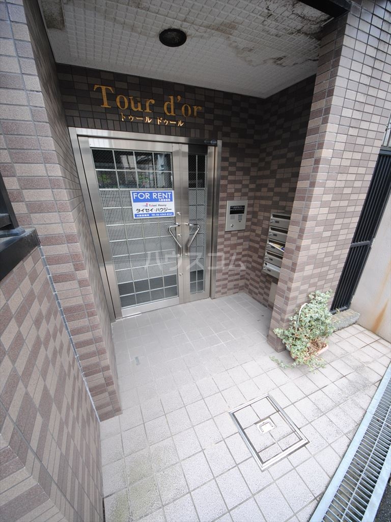 21/29 エントランス