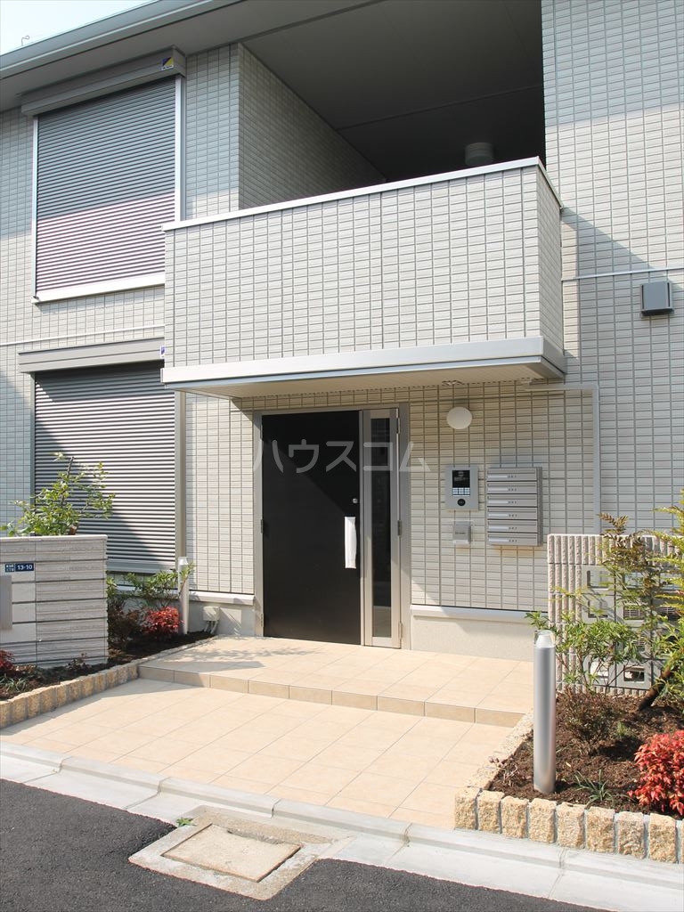 2/5 エントランス