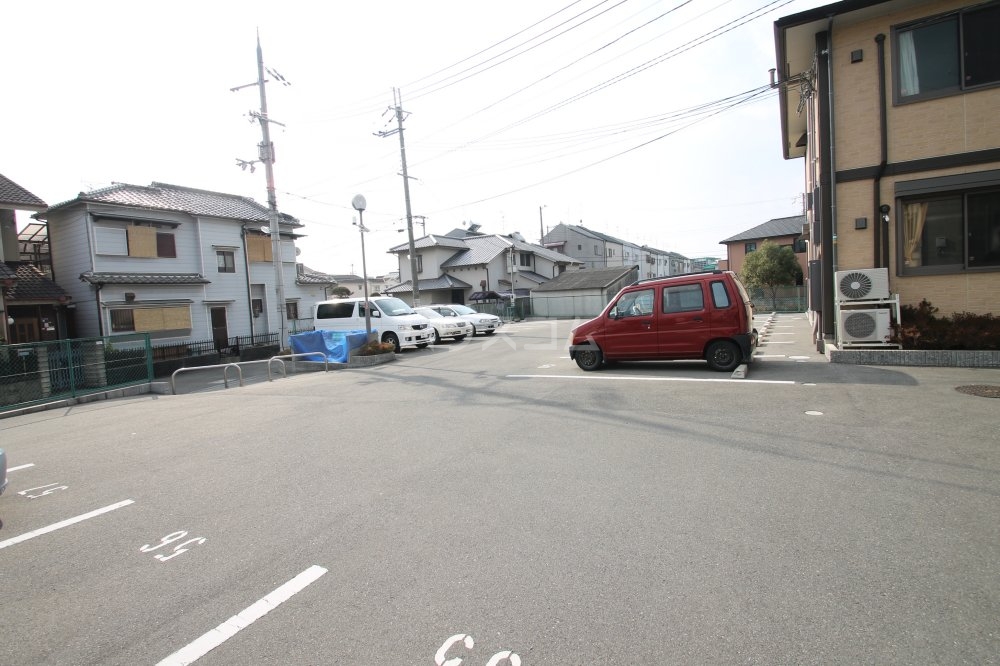 26/30 駐車場