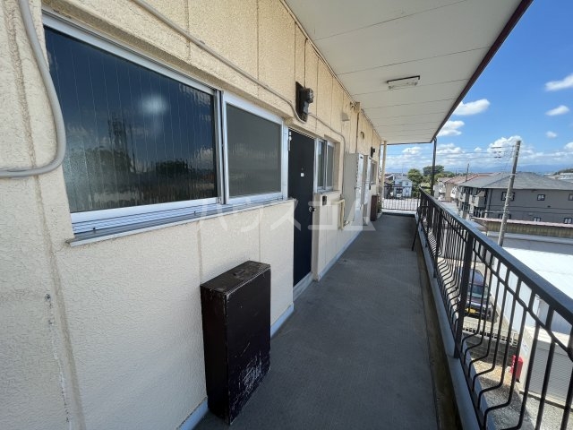 2/5 エントランス