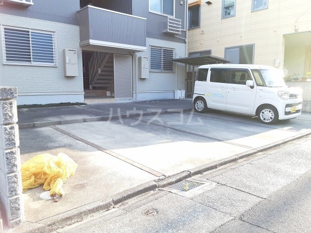 20/29 駐車場