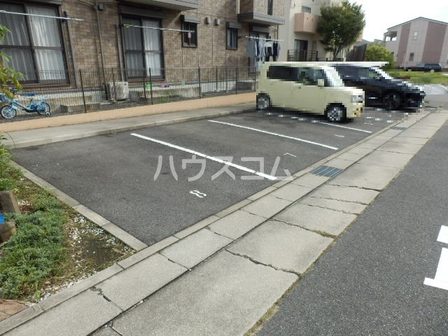25/30 駐車場