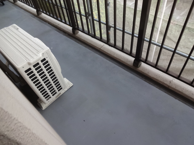 18/28 バルコニー