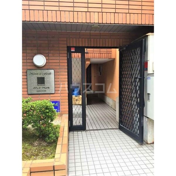 19/21 エントランス