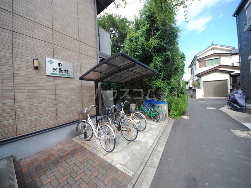 18/24 エントランス