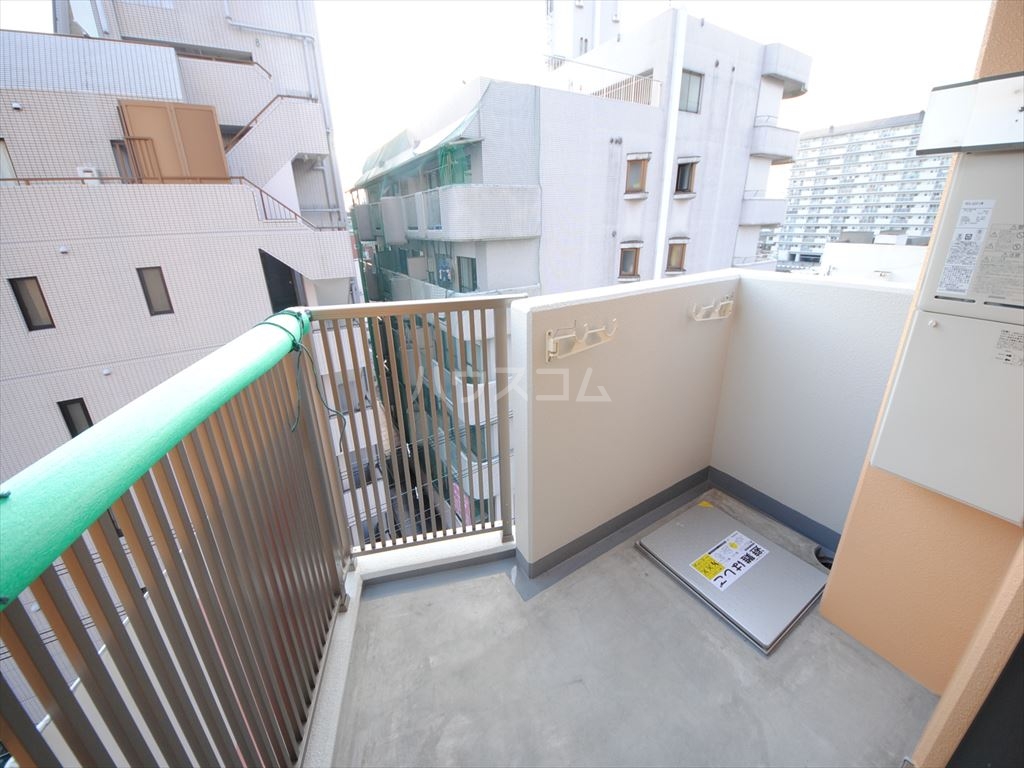 20/30 バルコニー