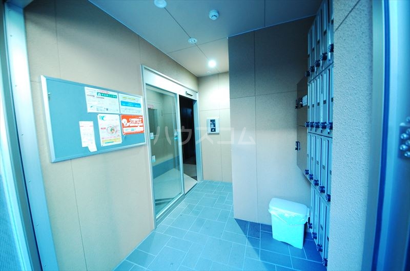 2/3 エントランス