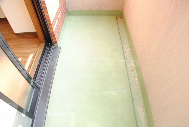 16/18 バルコニー