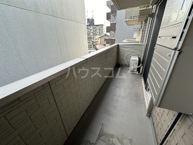 23/30 バルコニー