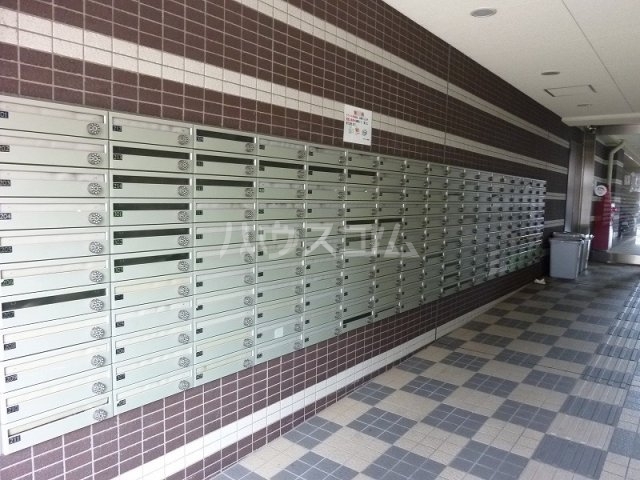 20/30 エントランス