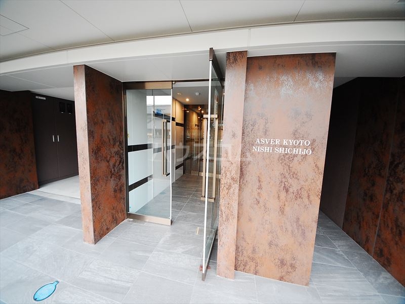 15/20 エントランス