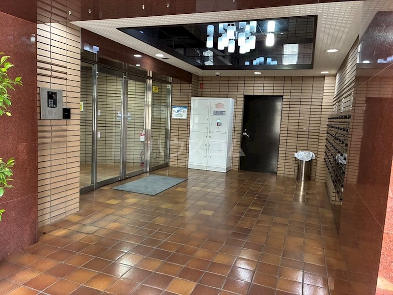 15/25 エントランス