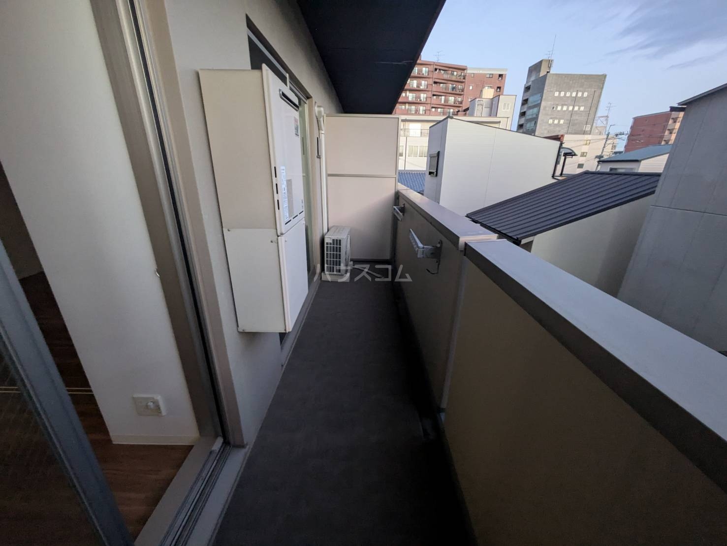 16/21 バルコニー