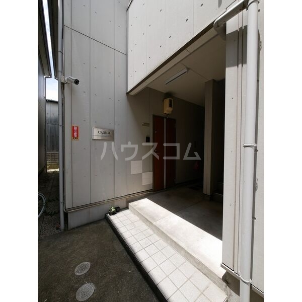 16/19 エントランス