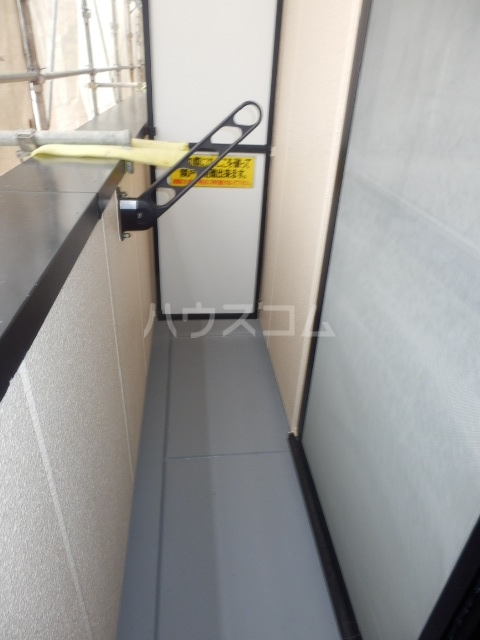 18/23 バルコニー