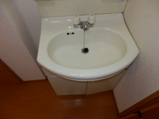 16/25 洗面